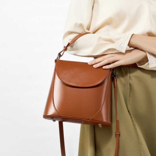 Niche Design Genuine Leather Crossbody Bag for Women, 2025 New Simple Cylindrical Bag, Luxury Shoulder Bag, Cowhide Baguette Bag Niche Design Genuine Leather Crossbody Bag for Women, 2025 New Simple Cylindrical Bag, Luxury Shoulder Bag, Cowhide Baguette Bag