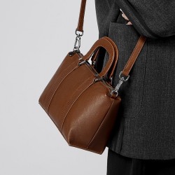 2025 New Style Mini Shoulder Bag, Spring/Summer Wholesale top-grain cowhide saddle bags, genuine leather women's bags, versatile Evelyn crossbody small bag