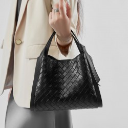 New niche summer women's bags, luxury cowhide casual and fashionable single-shoulder and crossbody bags, genuine leather embossed basket bags