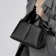 Women's vintage classic, cross-border trade manufacturer, top-grain cowhide, niche, fashionable women's bags. Bags Women's vintage classic, cross-border trade manufacturer, top-grain cowhide, niche, fashionable women's bags. Bags
