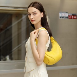 Baseball Underarm Bag, Women's Maillard Bag, 2025 New Niche Retro Crescent Shoulder Crossbody Bag, Genuine Leather Women's Bag