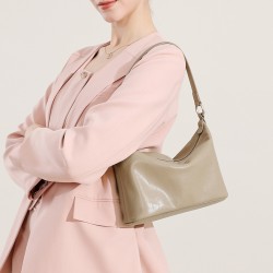 2025 top-grain vegetable-tanned cowhide vintage underarm classic Hobo bags, versatile spring and summer single-shoulder crossbody bags