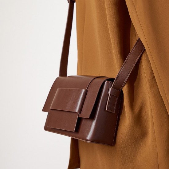 2025 crossbody bag, unisex soft woven men's square bag, tofu bag, niche design cowhide shoulder bag