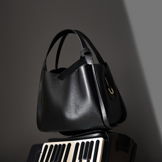 2025 New Style Genuine Leather Handbag, A Stylish Mother's Shopping Basket, Cowhide Bucket Bag 2025 New Style Genuine Leather Handbag, A Stylish Mother's Shopping Basket, Cowhide Bucket Bag