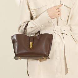 Top-grain cowhide spring 2025 new, light-luxury, niche, fashionable shoulder bag and crossbody bag for women. Cross-border women's bags, new top-grain vegetable-tanned cowhide tote bags, niche fashionable commuter handbags, women's crossbody bags.