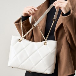 Spring/Summer Genuine Leather Diamond-Patterned Large Bag, 2025 New Fashionable Large Capacity Women's Chain, Versatile Shoulder/Crossbody Bag for Influencers