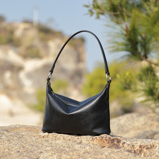 2025 top-grain vegetable-tanned cowhide vintage underarm classic Hobo bags, versatile spring and summer single-shoulder crossbody bags 2025 top-grain vegetable-tanned cowhide vintage underarm classic Hobo bags, versatile spring and summer single-shoulder crossbody bags