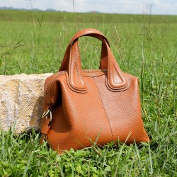 New Fashionable Top-Grain Cowhide Boston Bag, Versatile Soft Leather Handbag, Crossbody Bag for Women