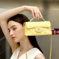 Leather Chanel-style light luxury fashion, 2025 new, single-shoulder and crossbody handbags, diamond-patterned bags.