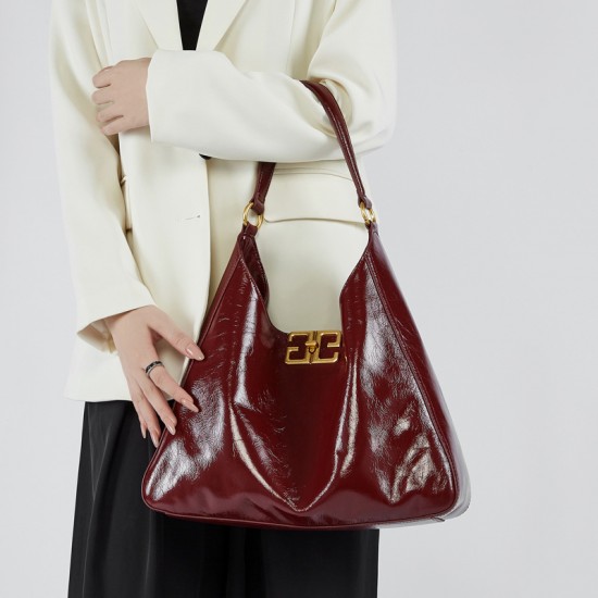 Top-grain cowhide underarm bag, hobo bag, high-end, used, large-capacity tote bag. Top-grain cowhide underarm bag, hobo bag, high-end, used, large-capacity tote bag.