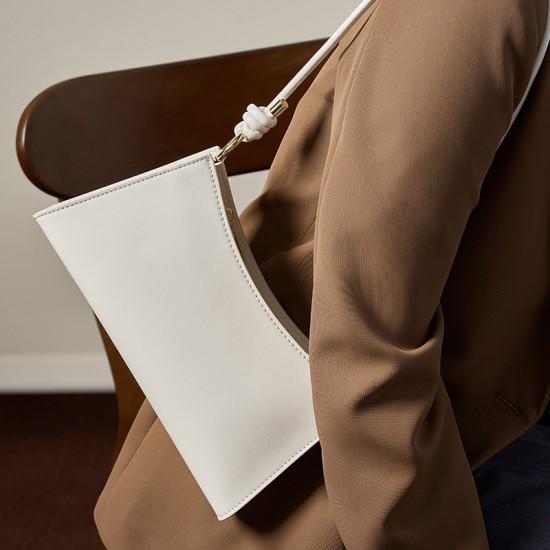 2025 French-style underarm bag, baguette bag, shoulder bag for women, 2022 new light luxury premium leather women's bag