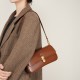 High-quality cowhide, niche baguette bags, luxury feel, crossbody bags, 2025 new versatile shoulder and crossbody bags. High-quality cowhide, niche baguette bags, luxury feel, crossbody bags, 2025 new versatile shoulder and crossbody bags.