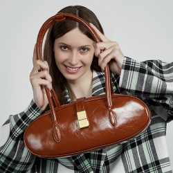 2025 new, top-grain waxed cowhide underarm bag, single-shoulder genuine leather handbag, long baguette bag for commuters.