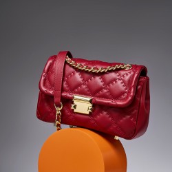 Special offer on new 2025 women's bags, single-shoulder/crossbody, popular genuine leather women's underarm bag, Chanel-style chain.