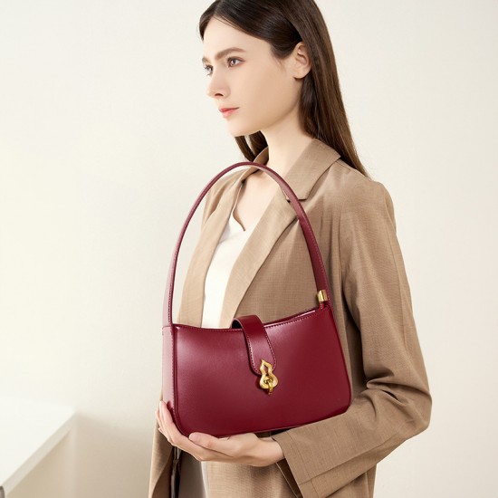 New genuine leather women's bag, niche bridal bag, youthful red, high-quality underarm bag, daily shoulder bag New genuine leather women's bag, niche bridal bag, youthful red, high-quality underarm bag, daily shoulder bag