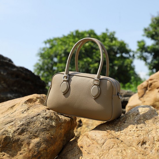 2025 new spring/summer top-grain cowhide Boston bag, mini crossbody, shoulder, pillow bag, underarm bag for women. 2025 new spring/summer top-grain cowhide Boston bag, mini crossbody, shoulder, pillow bag, underarm bag for women.