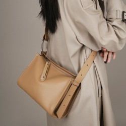 2025 new cowhide crossbody bag, niche leather, luxury women's shoulder bag, 2022 pillow bag