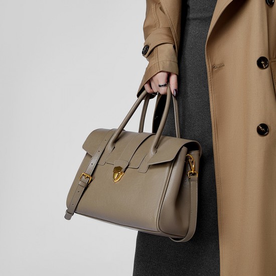 Vintage genuine leather handbag tote bags, new cross-border vegetable-tanned cowhide large-capacity briefcases, large travel bags for women Vintage genuine leather handbag tote bags, new cross-border vegetable-tanned cowhide large-capacity briefcases, large travel bags for women