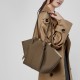 First-Grain Cowhide Leather Large Capacity Genuine leather women's tote bag, fashionable bat bag, versatile commuter bag, winged handbag First-Grain Cowhide Leather Large Capacity Genuine leather women's tote bag, fashionable bat bag, versatile commuter bag, winged handbag