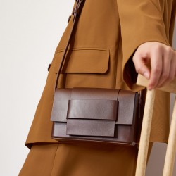 2025 crossbody bag, unisex soft woven men's square bag, tofu bag, niche design cowhide shoulder bag
