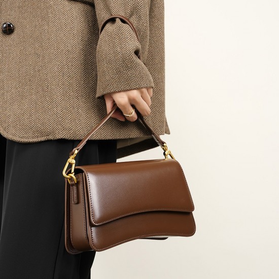 2025 new versatile shoulder and crossbody bag, high-quality cowhide niche baguette bag, high-quality underarm bag for women 2025 new versatile shoulder and crossbody bag, high-quality cowhide niche baguette bag, high-quality underarm bag for women