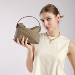 2025 new bucket bag, genuine leather shoulder bag, simple and stylish soft leather large-capacity crossbody bag