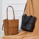 Top-grain cowhide handbag, single-shoulder, crossbody, 2025 new genuine leather retro commuter, lightweight luxury tote bag Top-grain cowhide handbag, single-shoulder, crossbody, 2025 new genuine leather retro commuter, lightweight luxury tote bag