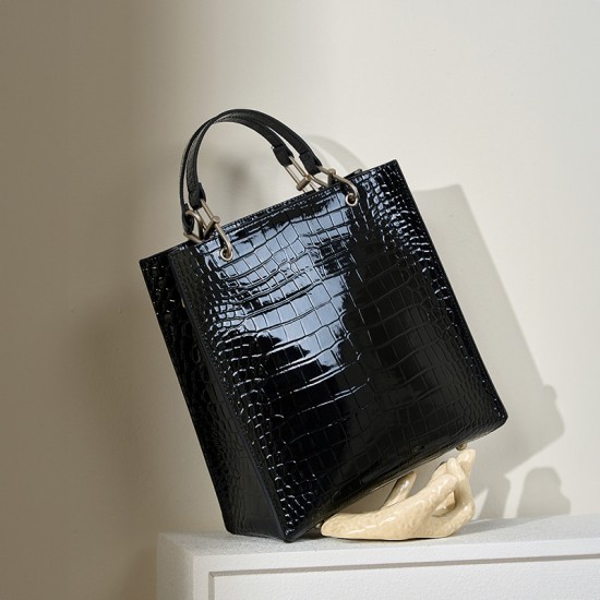 2025 New Style Genuine Leather Large-Capacity Tote Bags, Fashionable Textured Single-Shoulder Underarm Bags, Trendy Commuter Woven Bags