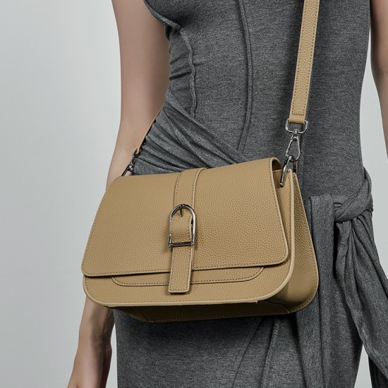2025 new genuine leather women's bags, mom bags, simple commuter handbags, crossbody bags, saddle bags. 2025 new genuine leather women's bags, mom bags, simple commuter handbags, crossbody bags, saddle bags.