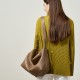 Top-grain cowhide women's single shoulder bag, simple and fashionable, classic shell bag with 2 shoulder straps, large capacity, soft leather Top-grain cowhide women's single shoulder bag, simple and fashionable, classic shell bag with 2 shoulder straps, large capacity, soft leather