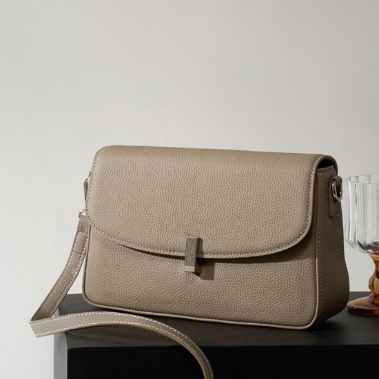 Large capacity genuine leather bags, versatile crossbody bags, 2025 new style stylish genuine cowhide shoulder bags Large capacity genuine leather bags, versatile crossbody bags, 2025 new style stylish genuine cowhide shoulder bags