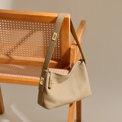Top-Grain Cowhide Leather Women's Bag, a Trendy, Niche Underarm Shoulder Bag