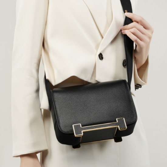 New Geta Clog bag, genuine leather women's bag, wide shoulder strap, single shoulder crossbody bag, versatile stewardess bag, small square bag New Geta Clog bag, genuine leather women's bag, wide shoulder strap, single shoulder crossbody bag, versatile stewardess bag, small square bag
