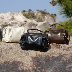 2025 new style genuine leather bag, everyday commuter handbag, fashionable wind chime bag, crossbody basket bag for women