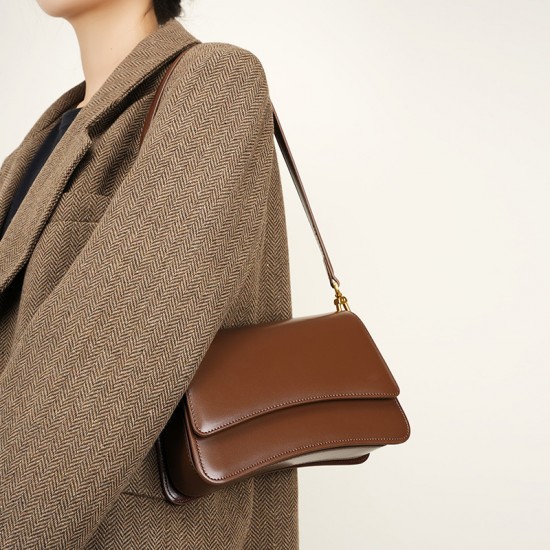 2025 new versatile shoulder and crossbody bag, high-quality cowhide niche baguette bag, high-quality underarm bag for women 2025 new versatile shoulder and crossbody bag, high-quality cowhide niche baguette bag, high-quality underarm bag for women