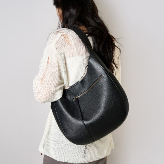 High-quality top-grain cowhide tote bags, luxurious and simple, large-capacity genuine leather commuter crescent bags, shoulder handbags. High-quality top-grain cowhide tote bags, luxurious and simple, large-capacity genuine leather commuter crescent bags, shoulder handbags.