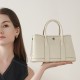 2025 new genuine leather women's bags, shell chain bag, textured flap crossbody bag, large capacity, versatile commuter shoulder bag.