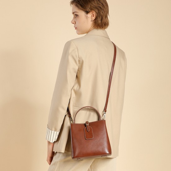 2025 new spring and summer women's bags, versatile bucket bags, luxurious large-capacity crossbody bags, genuine leather shoulder bags.