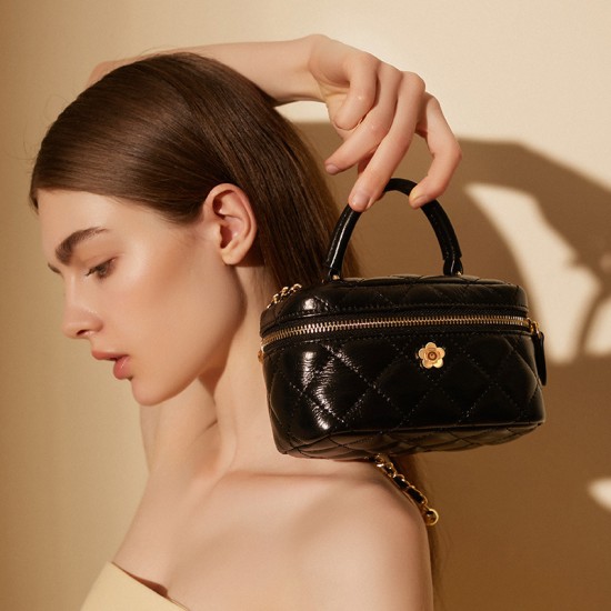 Summer stylish diamond-patterned chain shoulder bag, 2025 new style, fashionable, trendy, textured crossbody bag