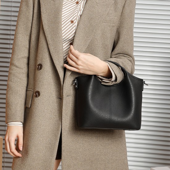 High-Quality Cowhide Half-Moon Bag, Fashionable Crescent Underarm Bag, 2025 New Genuine Leather Casual Shoulder Crossbody Bag High-Quality Cowhide Half-Moon Bag, Fashionable Crescent Underarm Bag, 2025 New Genuine Leather Casual Shoulder Crossbody Bag