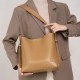 Large bags, spring and summer 2025 new models, versatile genuine leather single-shoulder large-capacity commuter bucket bags.