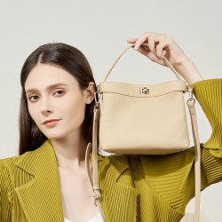 2025 new style women's tote bag, luxurious genuine leather, large capacity, niche summer commuter shoulder bag, trendy bags