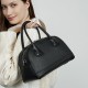 Nice, niche, bowling bags for women, 2025 summer new women's bags, simple single-shoulder bags for casual commuting, crossbody bags. Nice, niche, bowling bags for women, 2025 summer new women's bags, simple single-shoulder bags for casual commuting, crossbody bags.