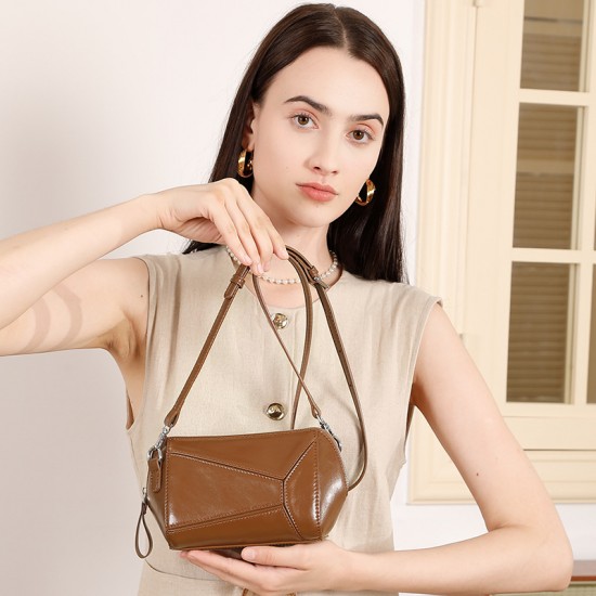 Vegetable-tanned cowhide stylish retro geometric patchwork, high-end, 2025 new genuine leather versatile fashion shoulder/crossbody bag for women Vegetable-tanned cowhide stylish retro geometric patchwork, high-end, 2025 new genuine leather versatile fashion shoulder/crossbody bag for women