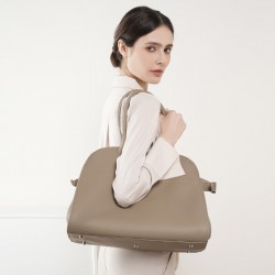 2025 Spring/Summer new TOGO top-grain leather tote bag, large-capacity niche travel handbag, genuine leather women's bag