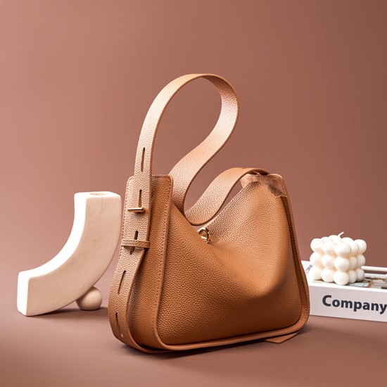 Niche design bag, niche brand, light luxury women's bag, luxury tote bag Large-capacity underarm bag