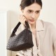 2025 new niche genuine leather woven dumpling bag, sheepskin chain crossbody bag, pillow bag, handbag for women