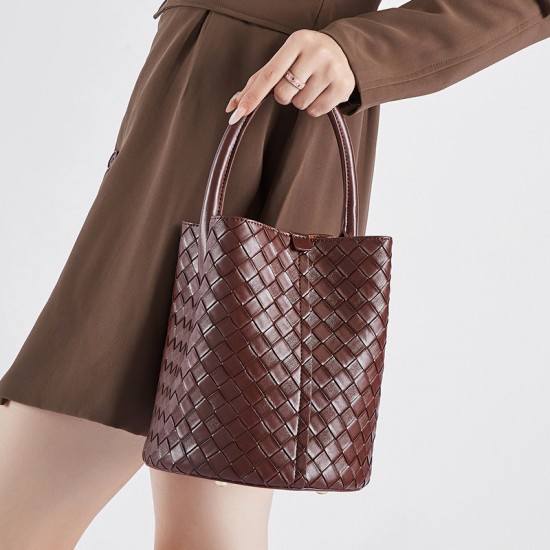 Luxury women's bag, 2025 new style genuine leather handbag, versatile woven bucket shoulder crossbody bag Luxury women's bag, 2025 new style genuine leather handbag, versatile woven bucket shoulder crossbody bag