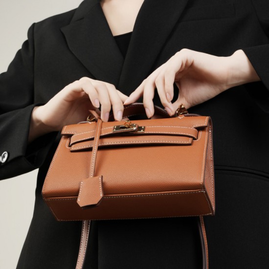 Spring and summer genuine leather Kelly bags, palm print mini, genuine leather chain bags, mini shoulder bags. Spring and summer genuine leather Kelly bags, palm print mini, genuine leather chain bags, mini shoulder bags.