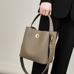 Women's bags, 2025 spring and summer new style genuine leather women's bucket bag, shoulder and crossbody bag, large capacity handbag